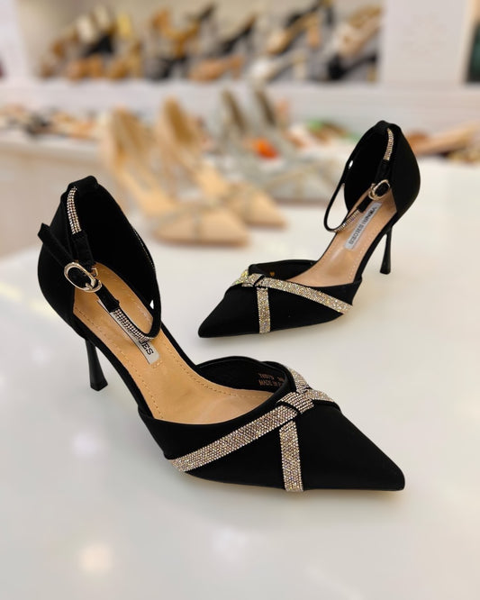 Hot Premium Court Shoes M205